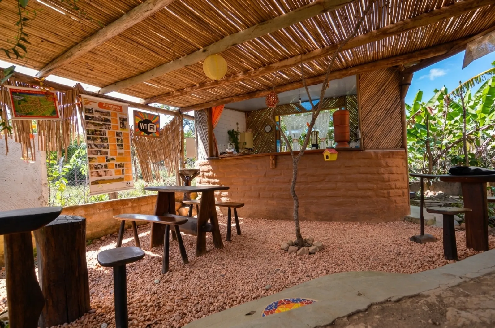 Cozinha coletiva/refeitorio da Shanti Pousada