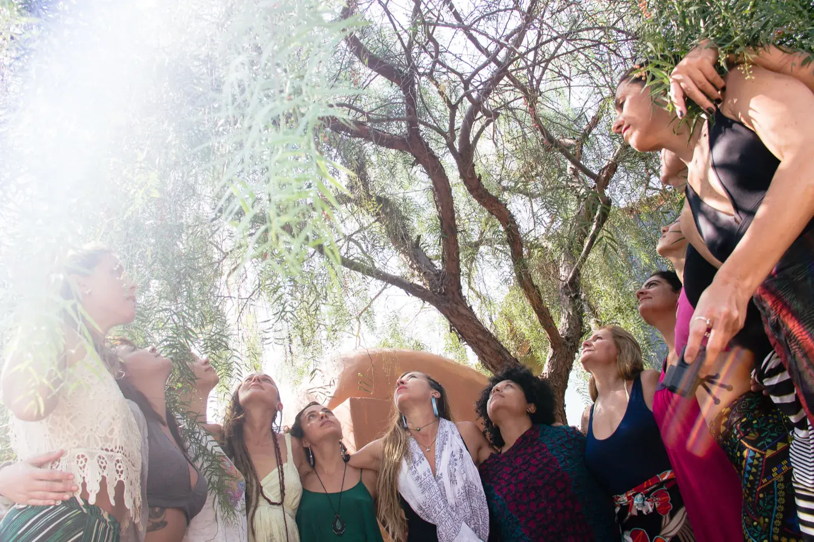 Roda e vivência no jardim da Shanti Pousada